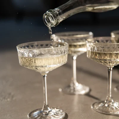 5 TIPP, hogyan élvezhetjük a pezsgőt szilveszterkor, másnaposság nélkül-4